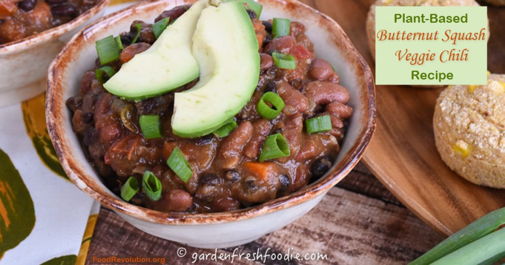 A bowl of veggie chili