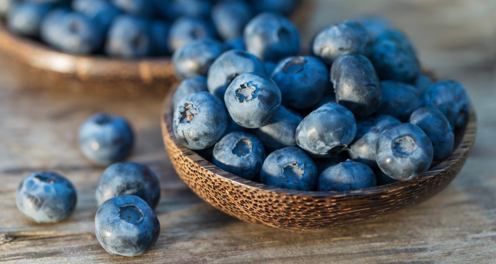 bowl of blueberries